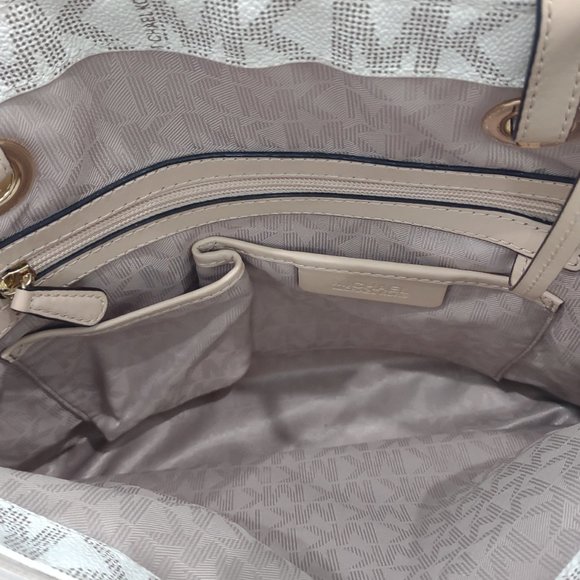 Michael Kors Large Logo Tote - Picture 5 of 6